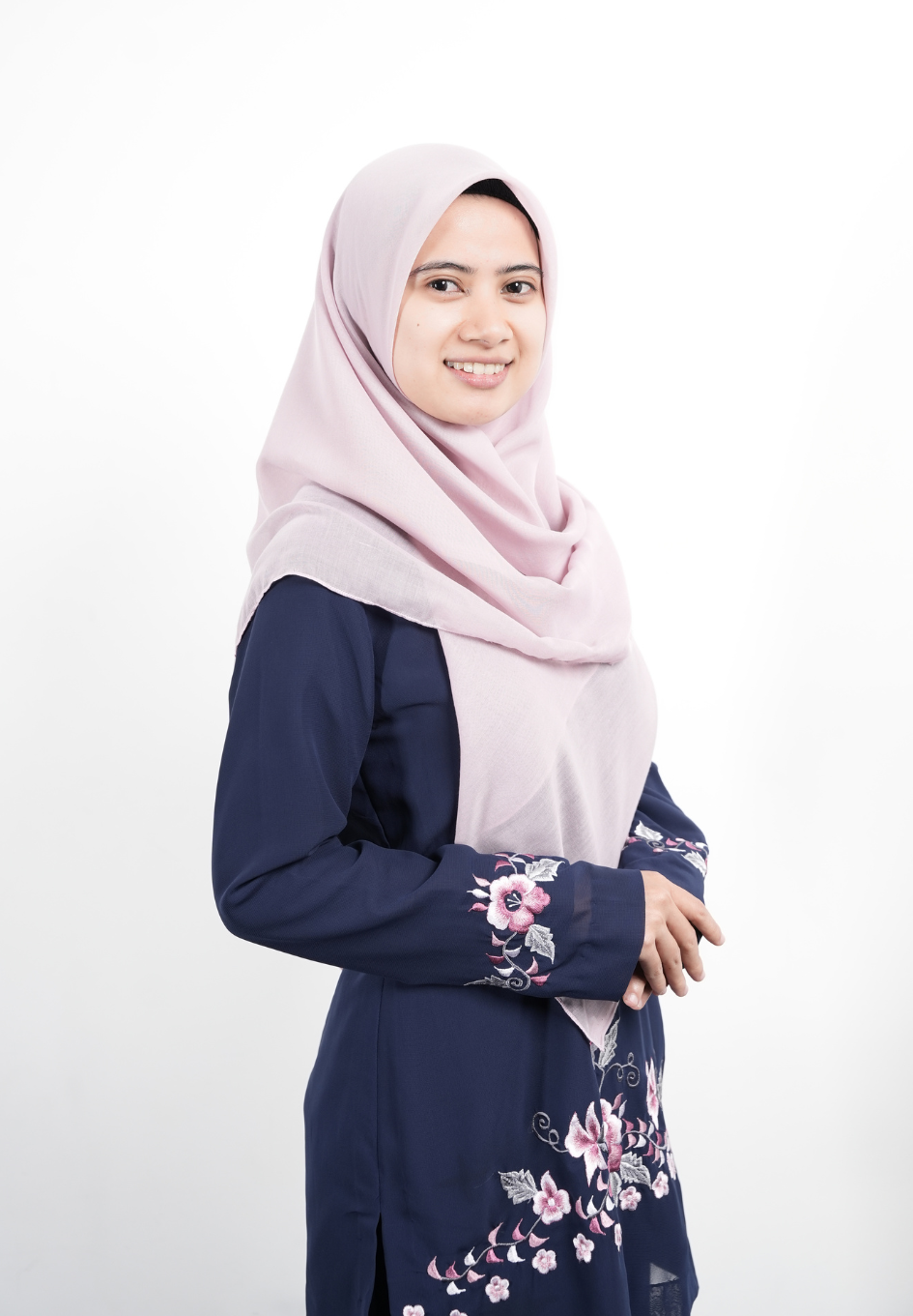 Naili Fadlir Rahma Zahiri, S. Farm