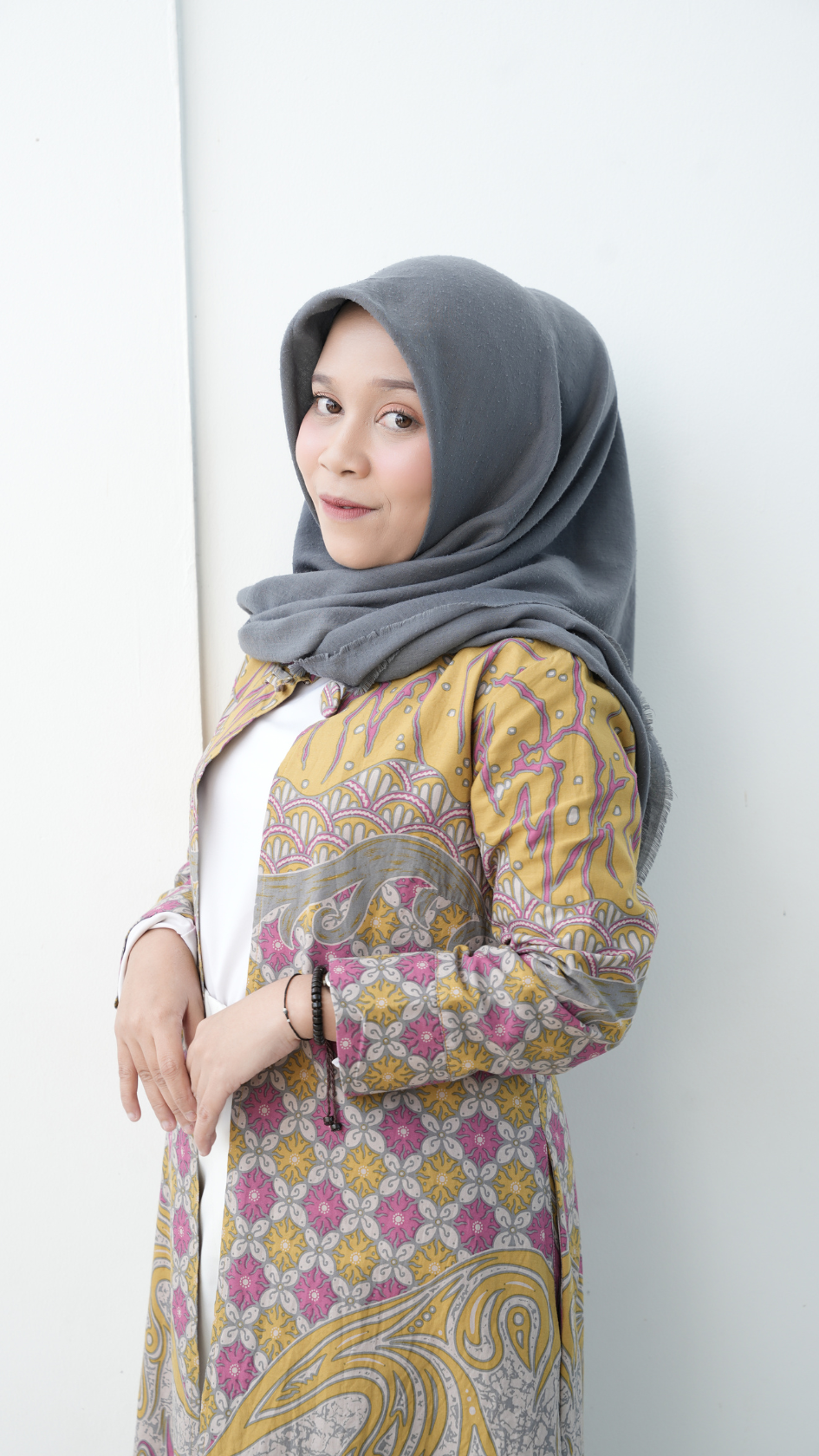 Suci Ellruslia Putri, S. Ag