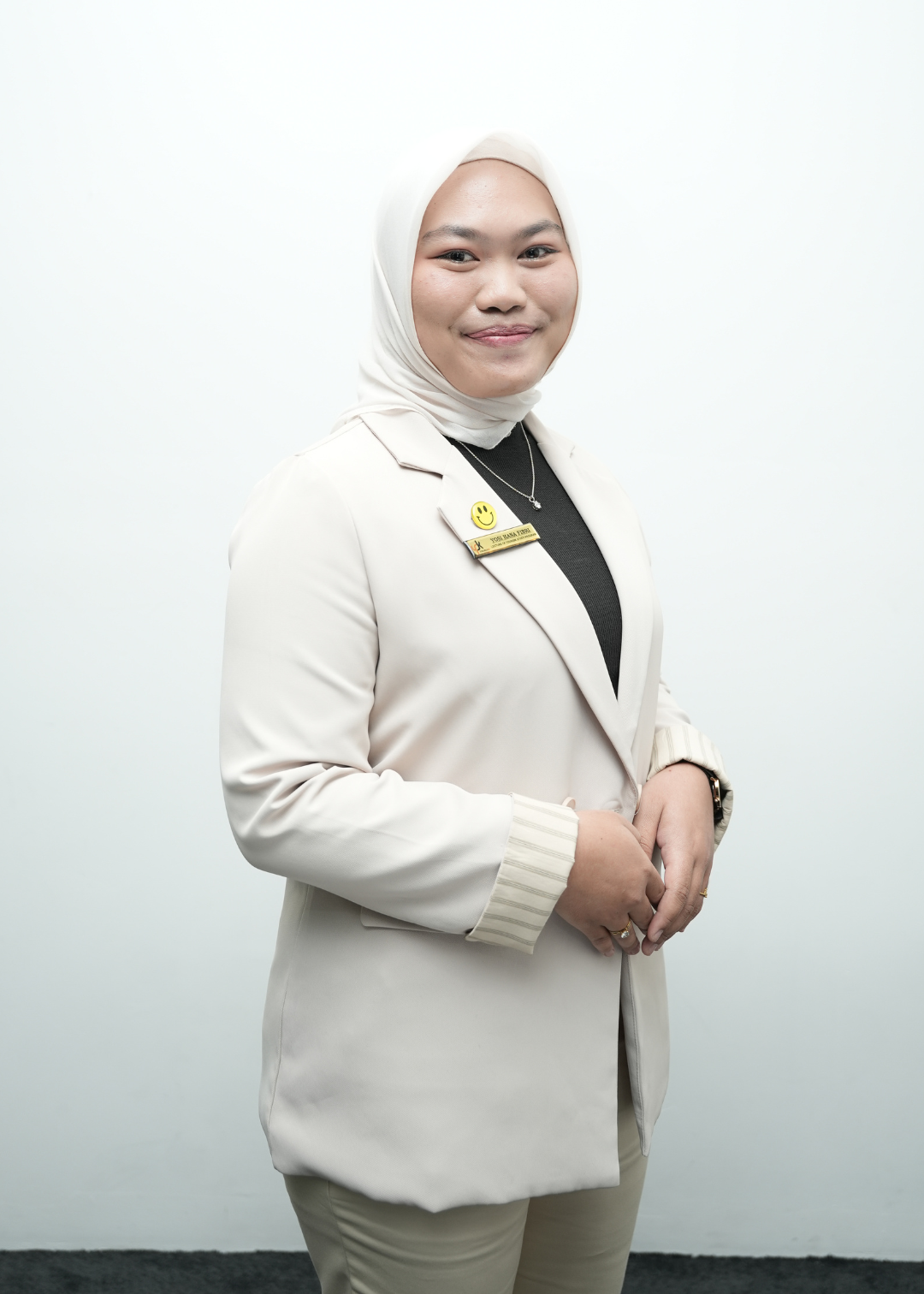 Yosi Hana Fibri, S. St,. M. Par