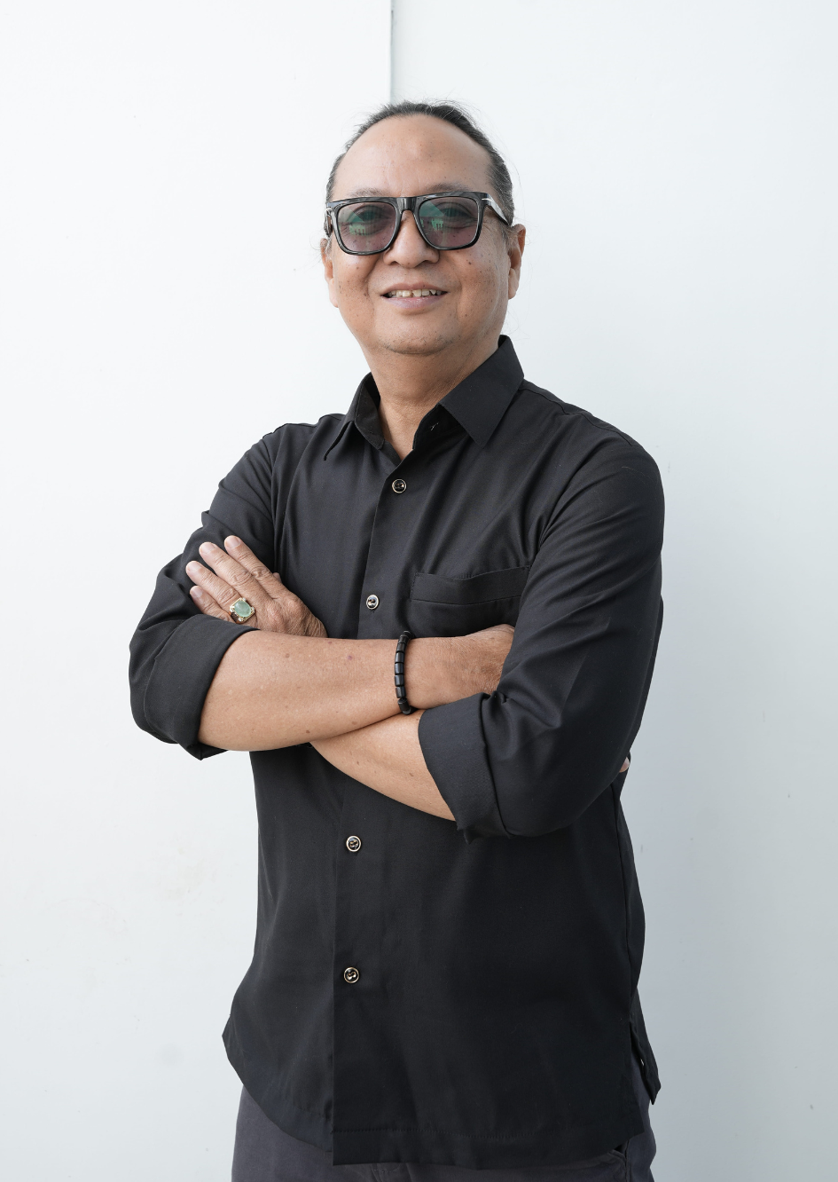 Dr. Athosra, SKM, MSE