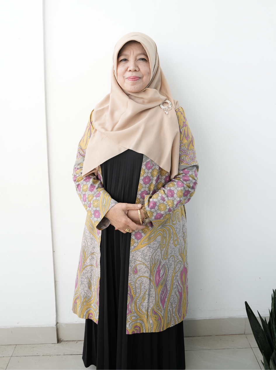Dr. Adriani, S.Kp, M. Kes