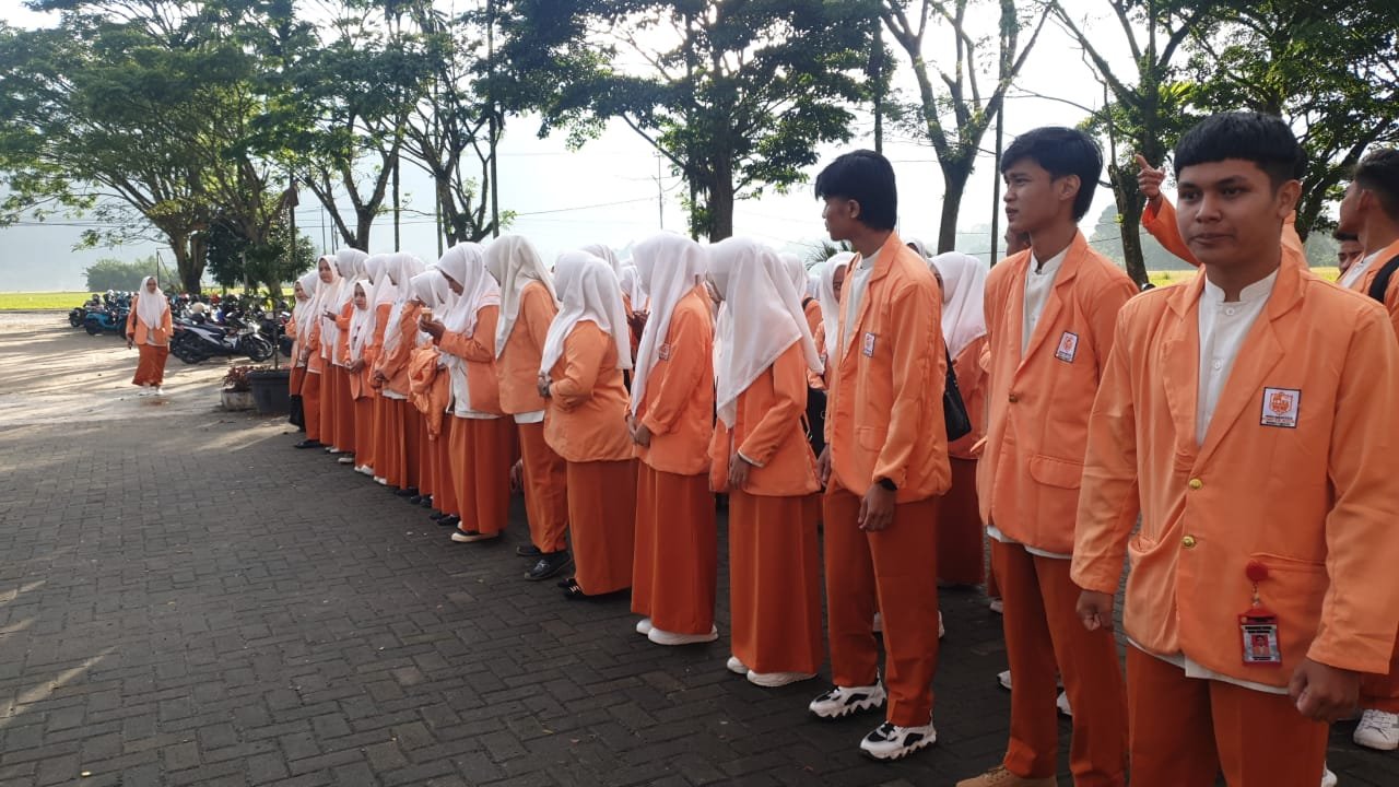 Universitas Fort De Kock Melakukan KKNT/Membangun Desa di Bukittinggi dan Agam