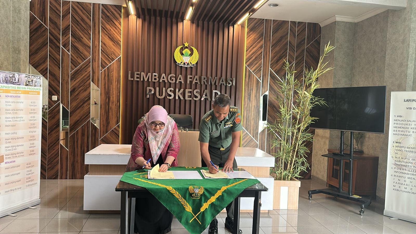 Penguatan Kerja Sama & Praktik Industri Mahasiswa Farmasi UFDK